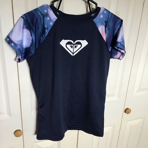 Roxy Other - ✨ Women’s size large ROXY rash guard